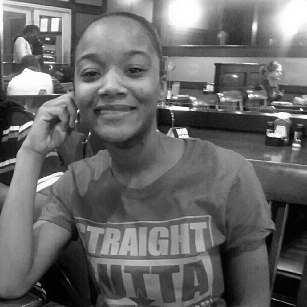 Meet your Posher, Jeronica